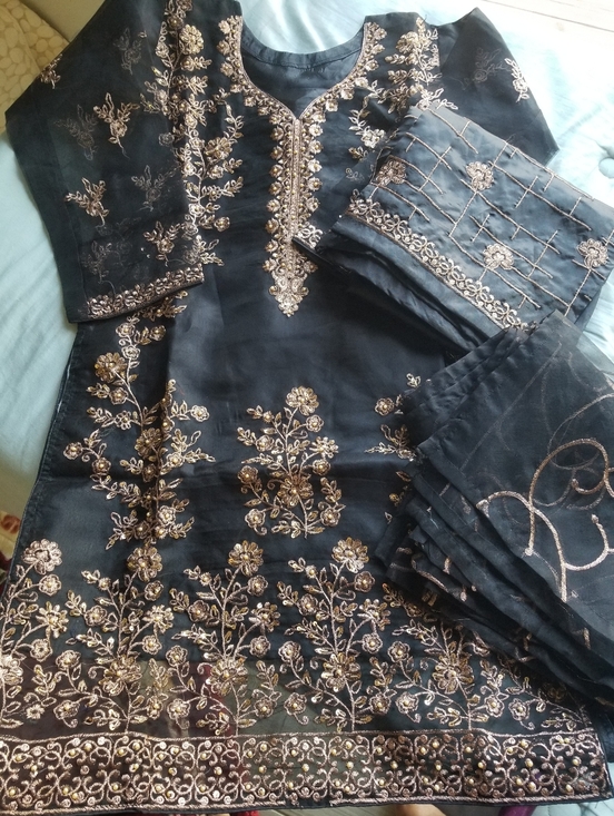 The Unbranded Brand Dresses & Skirts - Black Embroidered Salwar Kameez Set with Rose Gold Threadwork NEW
